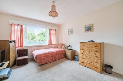 1341595-12-68a5a8...