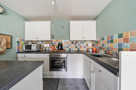 1333135-10-688c80...