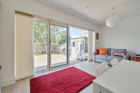 1327739-6-687a5ad...