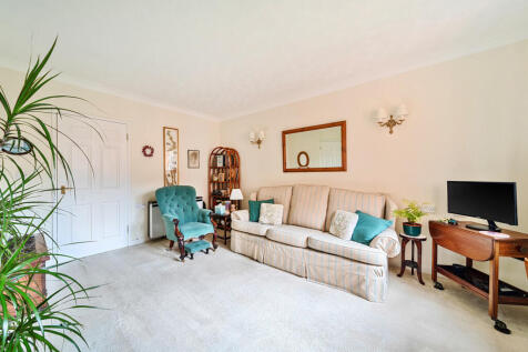 1368812-2-68f7933...