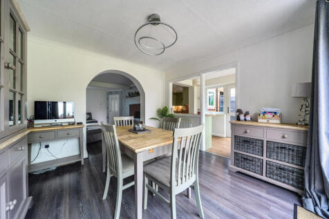 1328275-9-688a0c9...