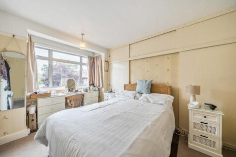 1347160-2-68b6fbe...