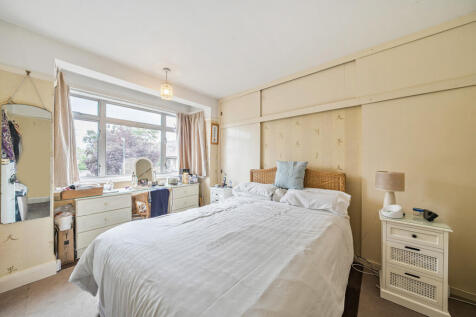 1347160-1-68b6fa3...