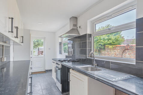 1353315-7-68c1529...