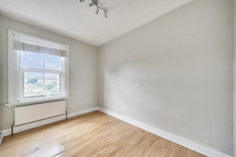 1353332-9-68c1679...