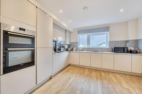 1396829-9-6964f9c...