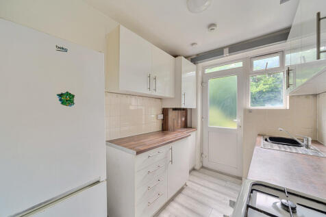 1295844-16-682b38...