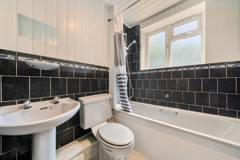 1295844-12-682b38...