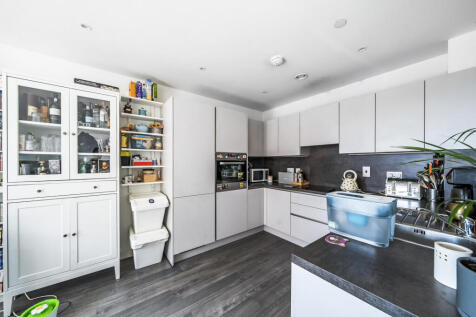 1318454-13-686d61...