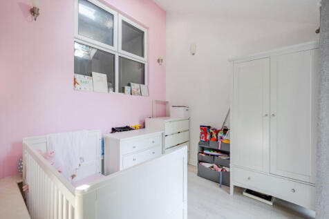 1332401-12-689f39...