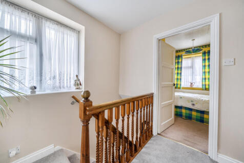 1364823-4-68ecf1e...