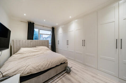 1371185-18-690a37...