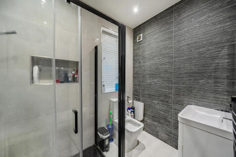 1371185-16-690a37...