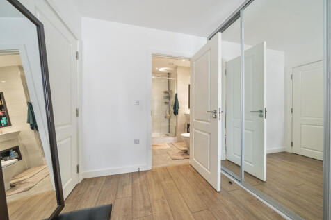 1310741-3-6851a35...