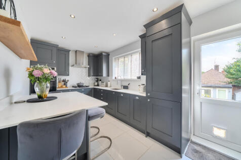 1330413-7-688a2b8...