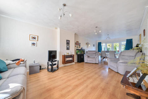 1352568-3-68c8a0a...