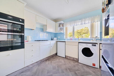 1352568-11-68c8a1...