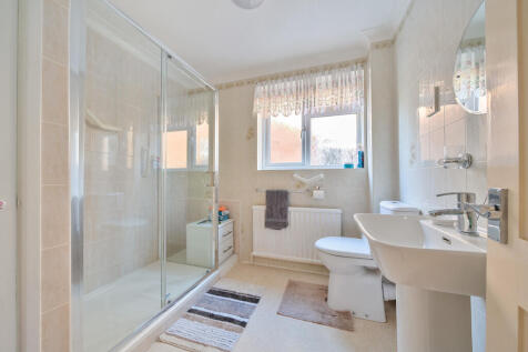 1352568-17-68c8a1...