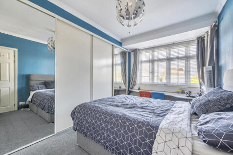 1359073-9-68da8e9...