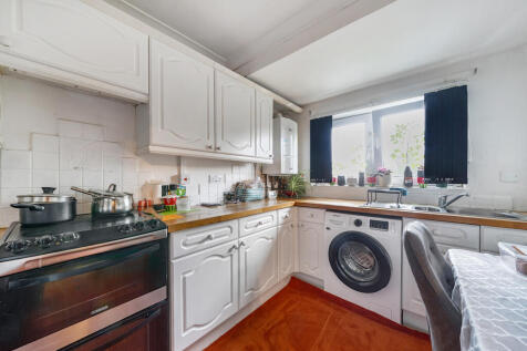 1376275-6-690c756...