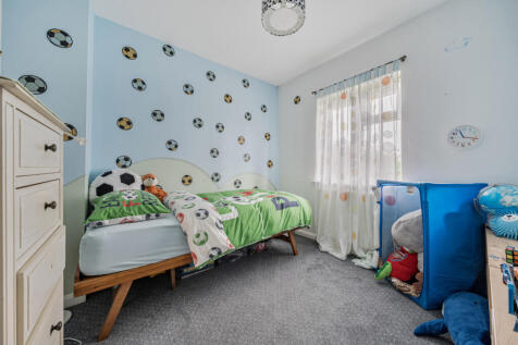 1339857-5-68a30ba...