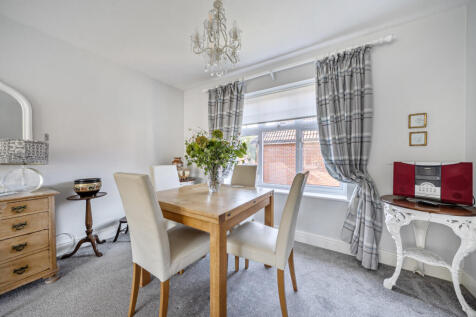 1359092-15-68dbbc...