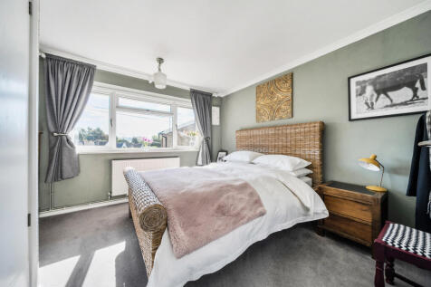 1358399-15-68dbd4...