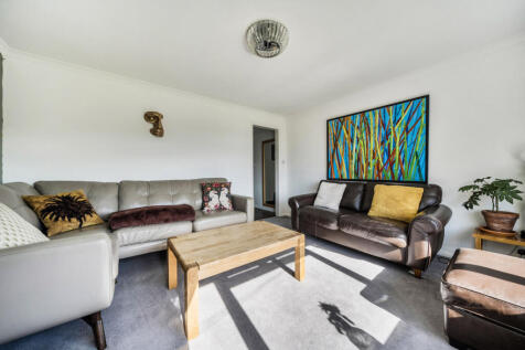 1358399-16-68dbd4...