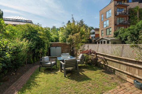 1311740-3-6852818...