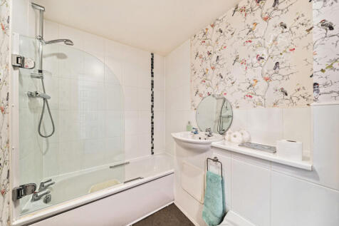 1315937-7-685bdb5...