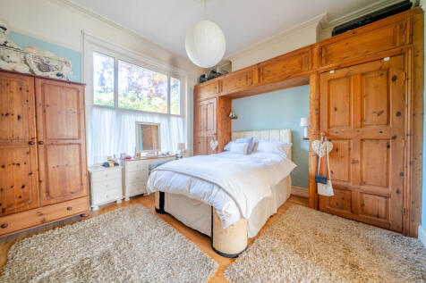 1371403-8-68f757a...