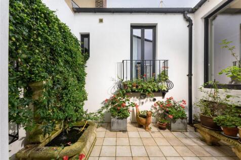 Inner Courtyard