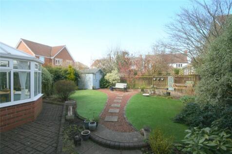 Rear Garden (2)
