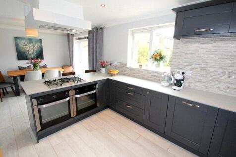 Kitchen (2)