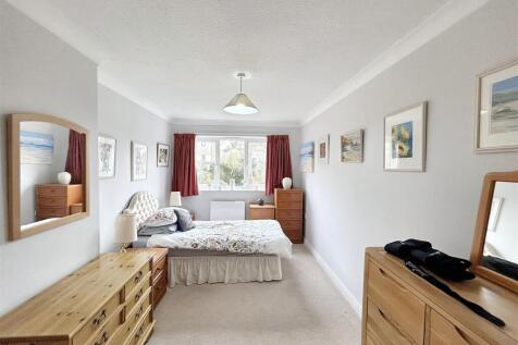 Master Bedroom.jpg