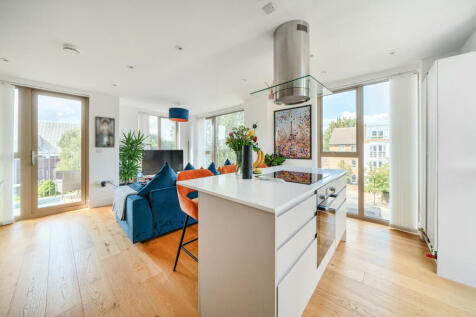 1348701-17-68bed0...