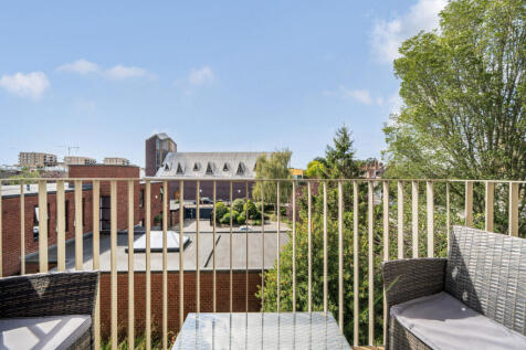 1348701-7-68bed10...