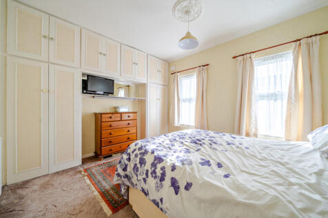 1372588-9-69033d4...