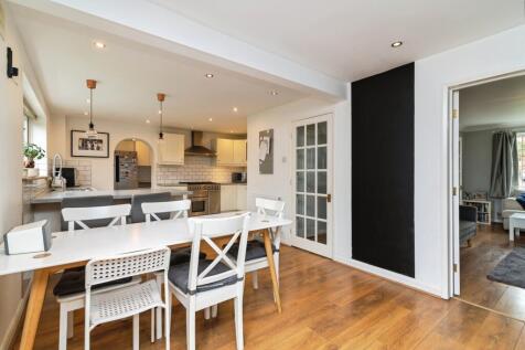 Kitchen Dining Space