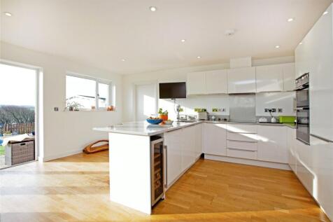 Kitchen/Breakfast Rm