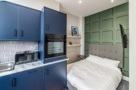 Canning Place B10...