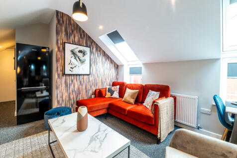 The Maze apt 8-00...