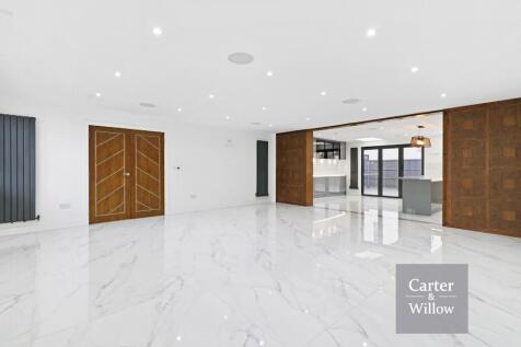 Reception room 