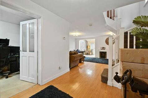Open plan reception 