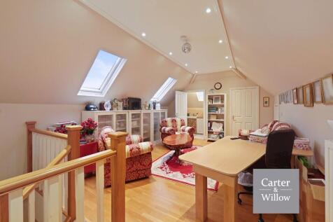 Bedroom three/Loft 