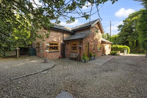 Front of the home - driveway.jpg