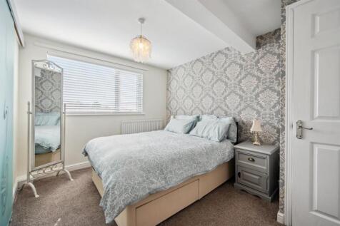 Bedroom One.jpg