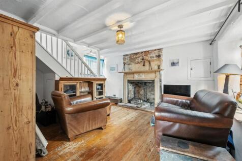 Sitting Room from kitchen.jpg