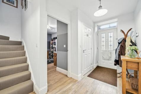 Entrance Hallway  .jpg