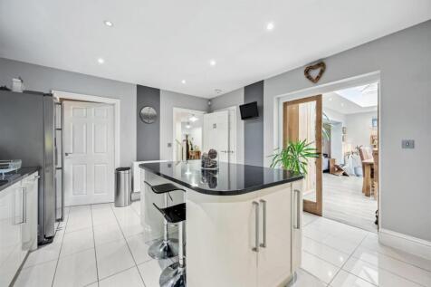 Kitchen towards Dining Room.jpg